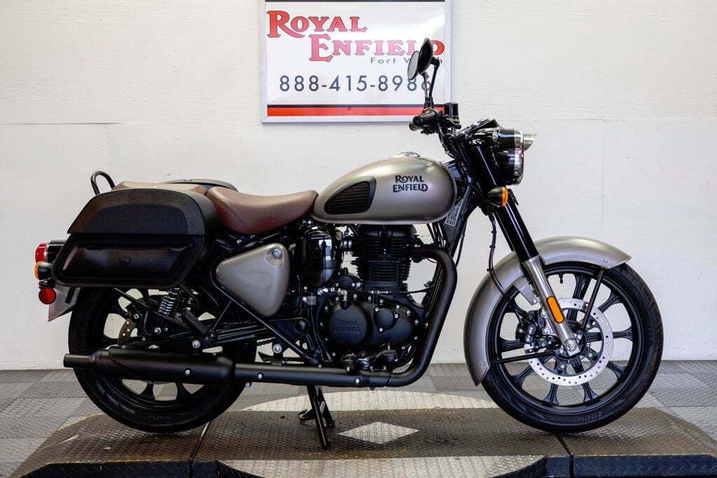 2024 Royal Enfield CLASSIC 350 ABS Standard motorcycle