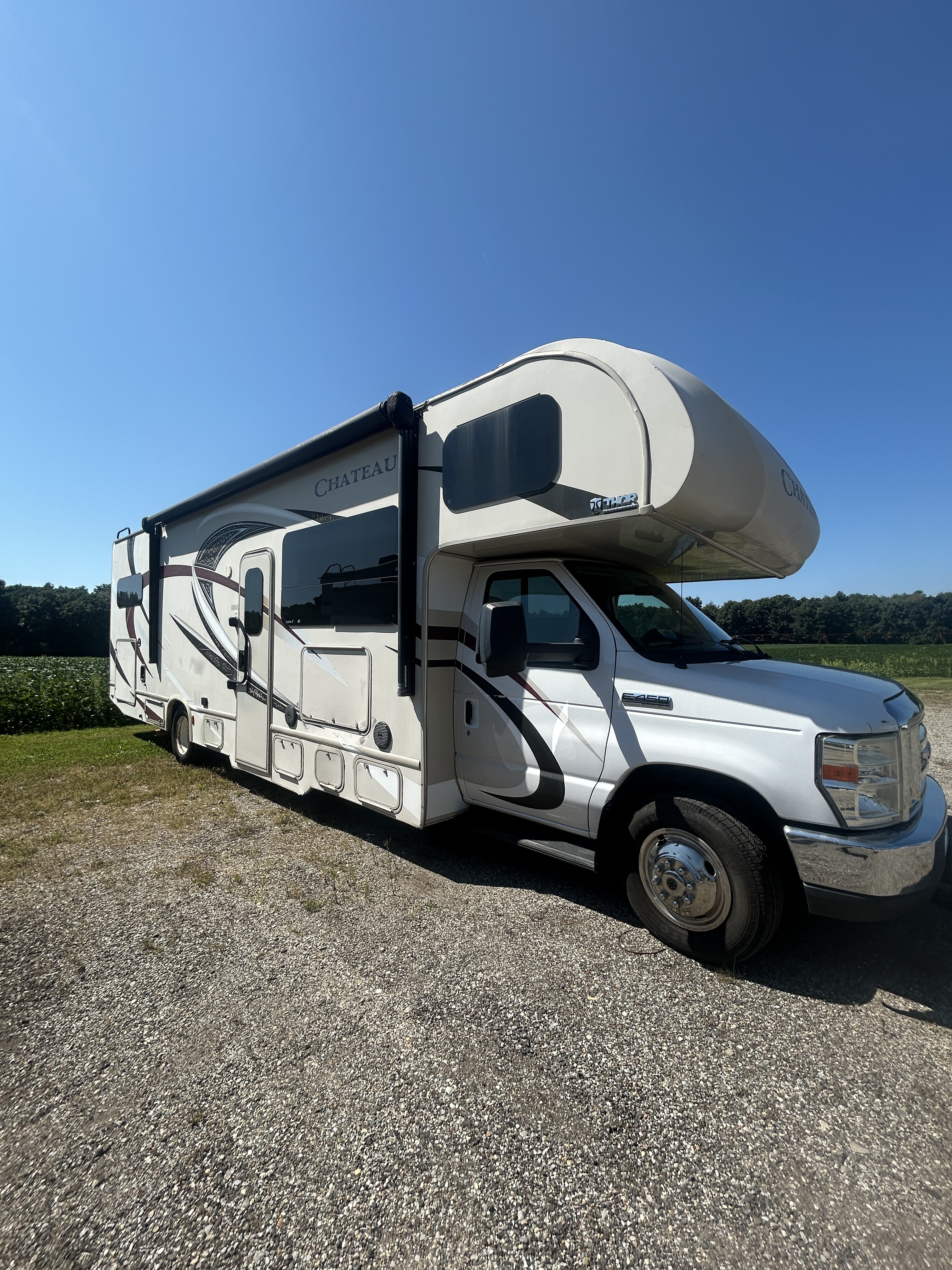 2018 Thor Motor Coach CHATEAU 31W in jones MI