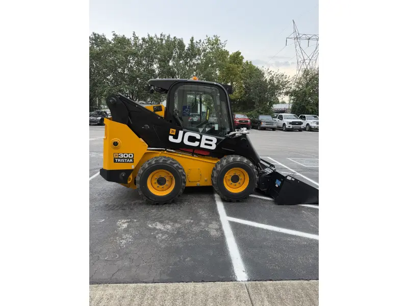 2025 JCB 300