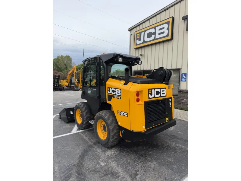 2025 JCB 300