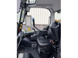 2025 JCB 300