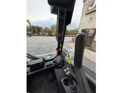 2025 JCB 300