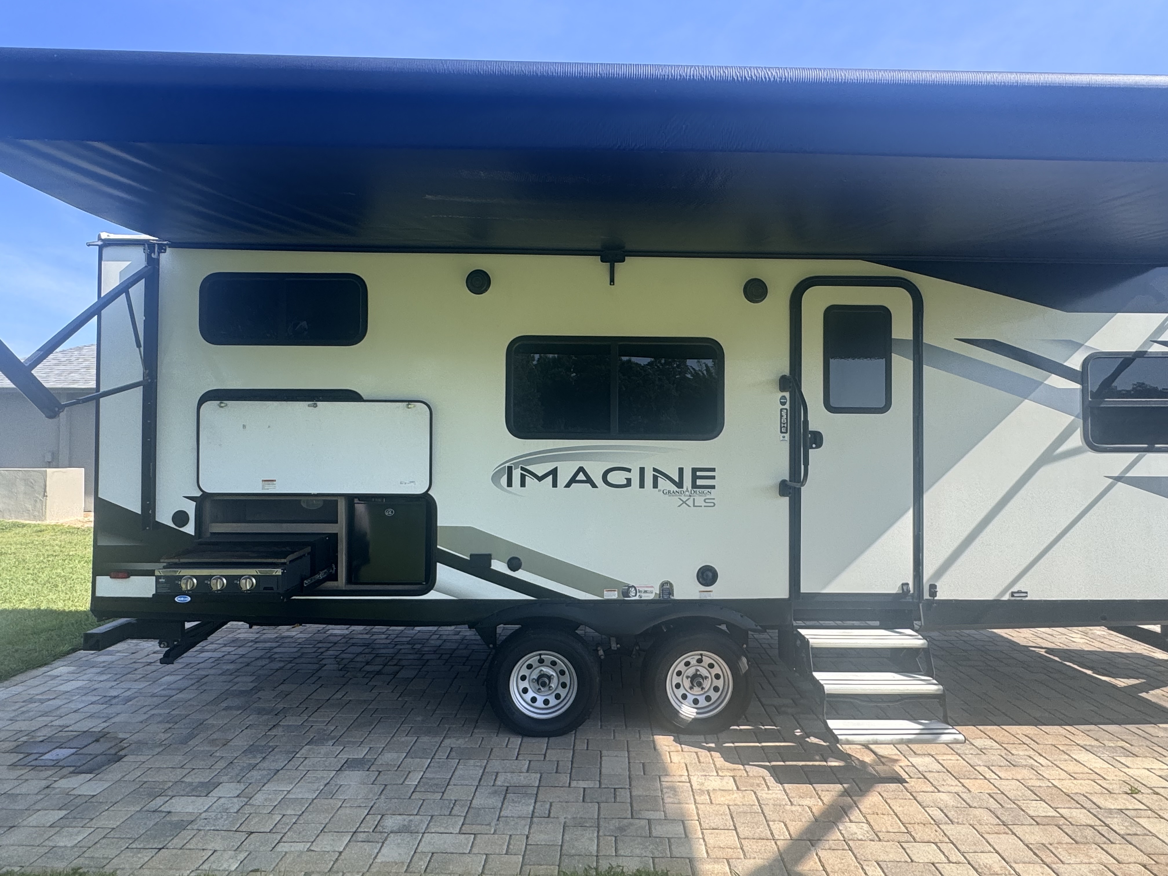 2022 Grand Design IMAGINE XLS 23BHE in plant city FL