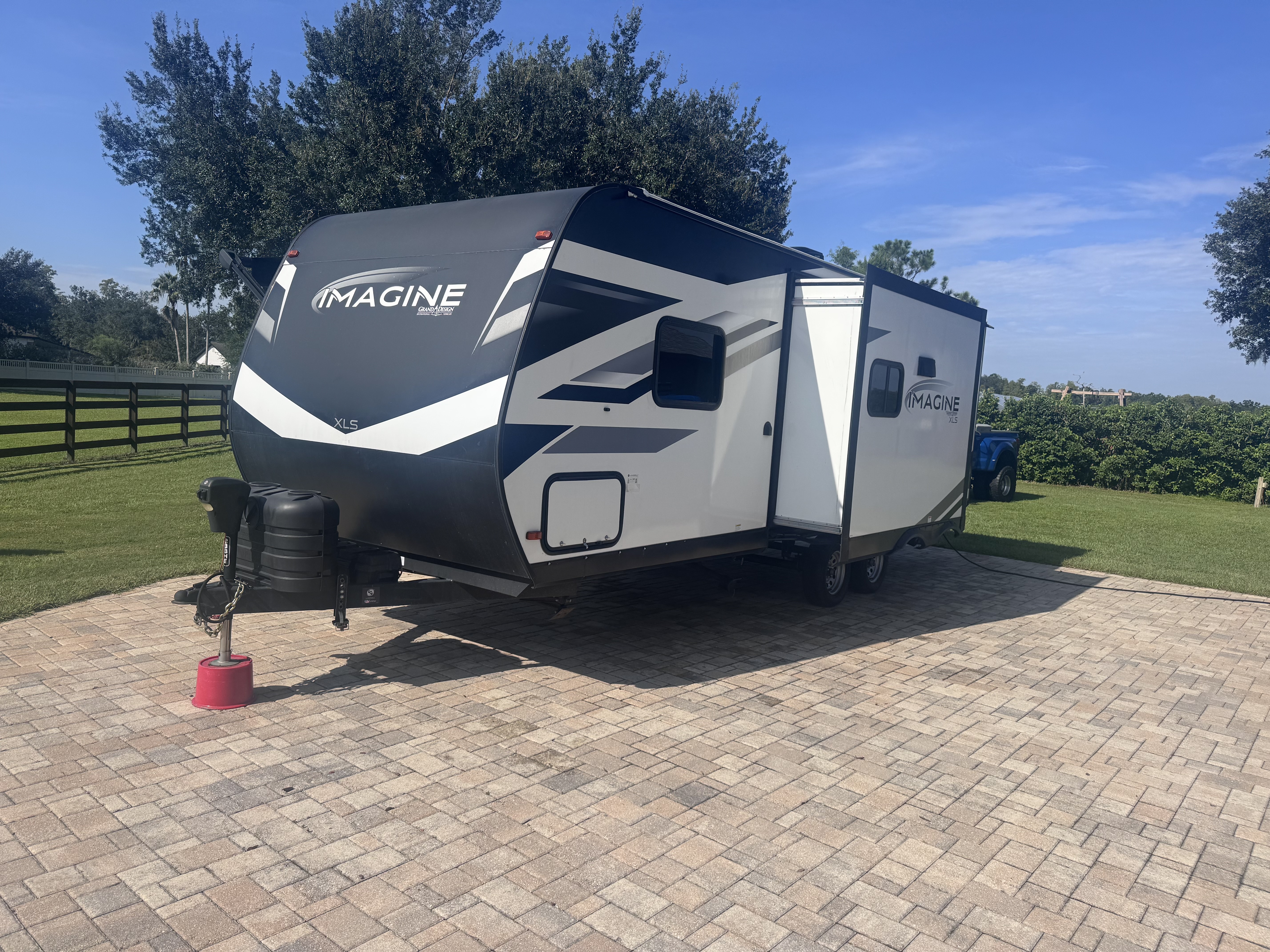 2022 Grand Design IMAGINE XLS 23BHE RV