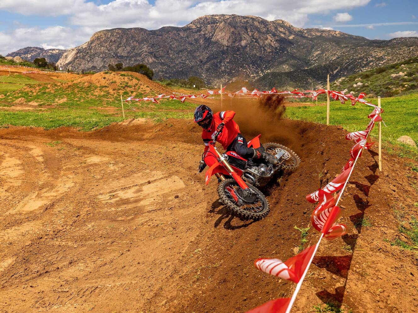 A photo of this 2026 Honda CRF450R