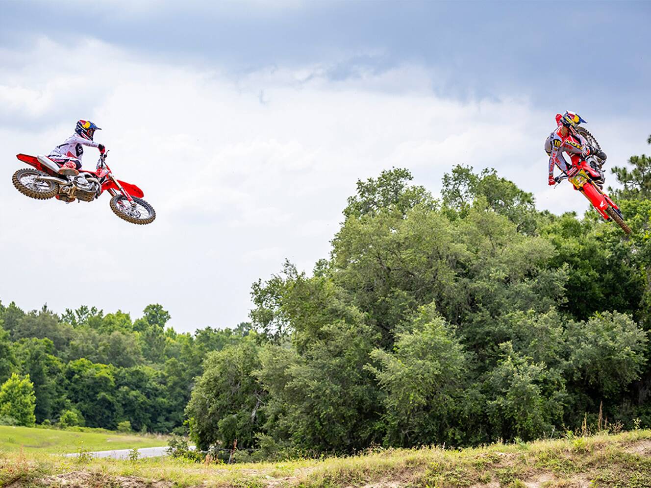 A photo of this 2026 Honda CRF450R
