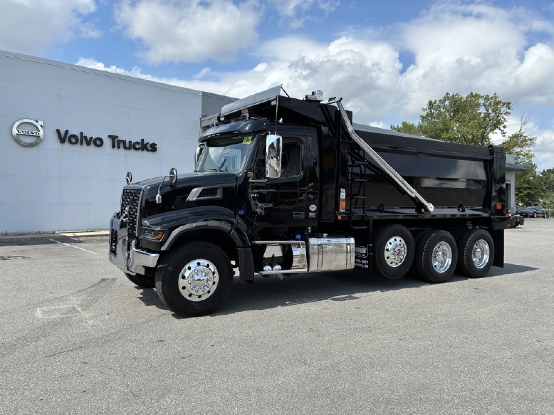 2027 VOLVO VHD