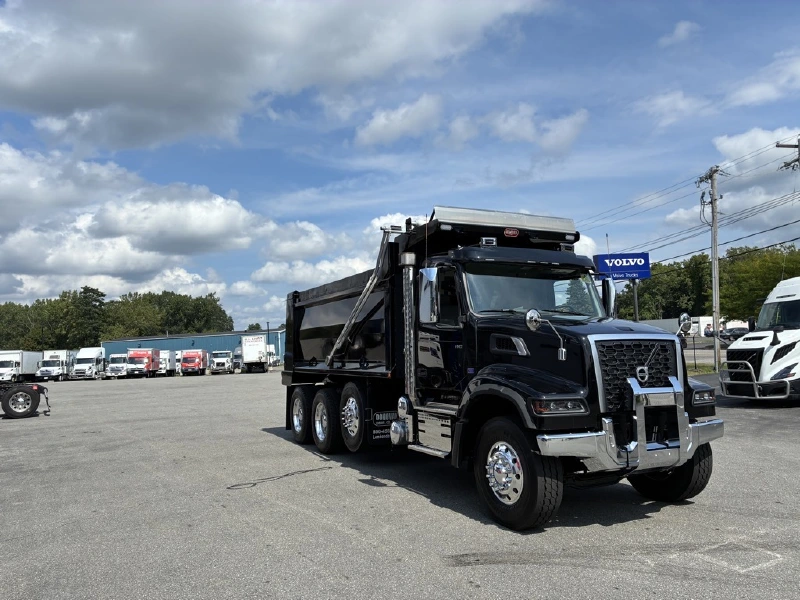 2027 VOLVO VHD