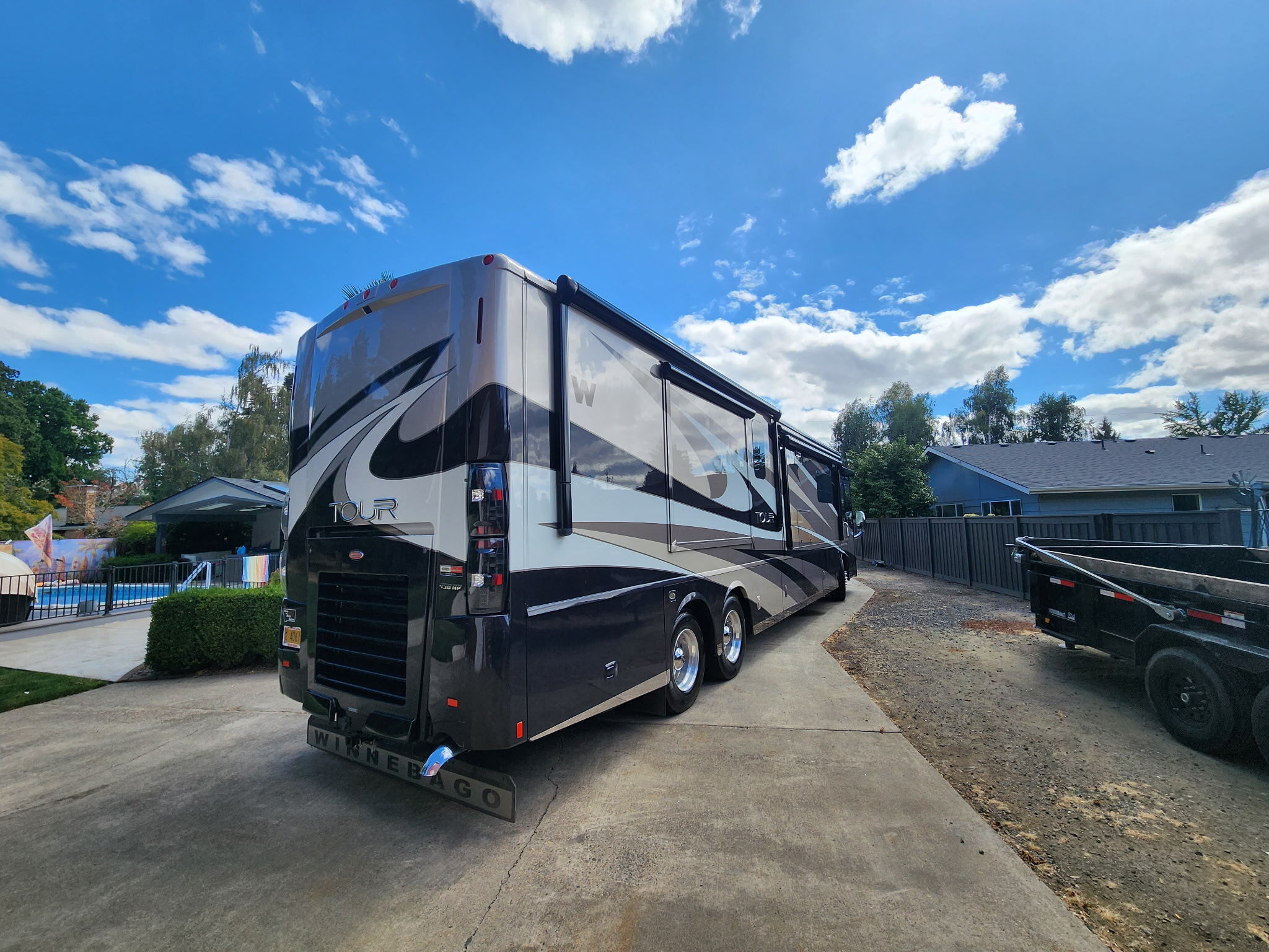 2014 Winnebago TOUR 42QD in mcminnville OR