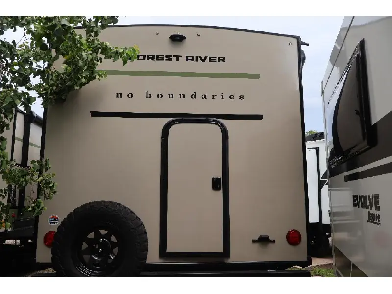 2027 FOREST RIVER NO BOUNDARIES 20.3 BM