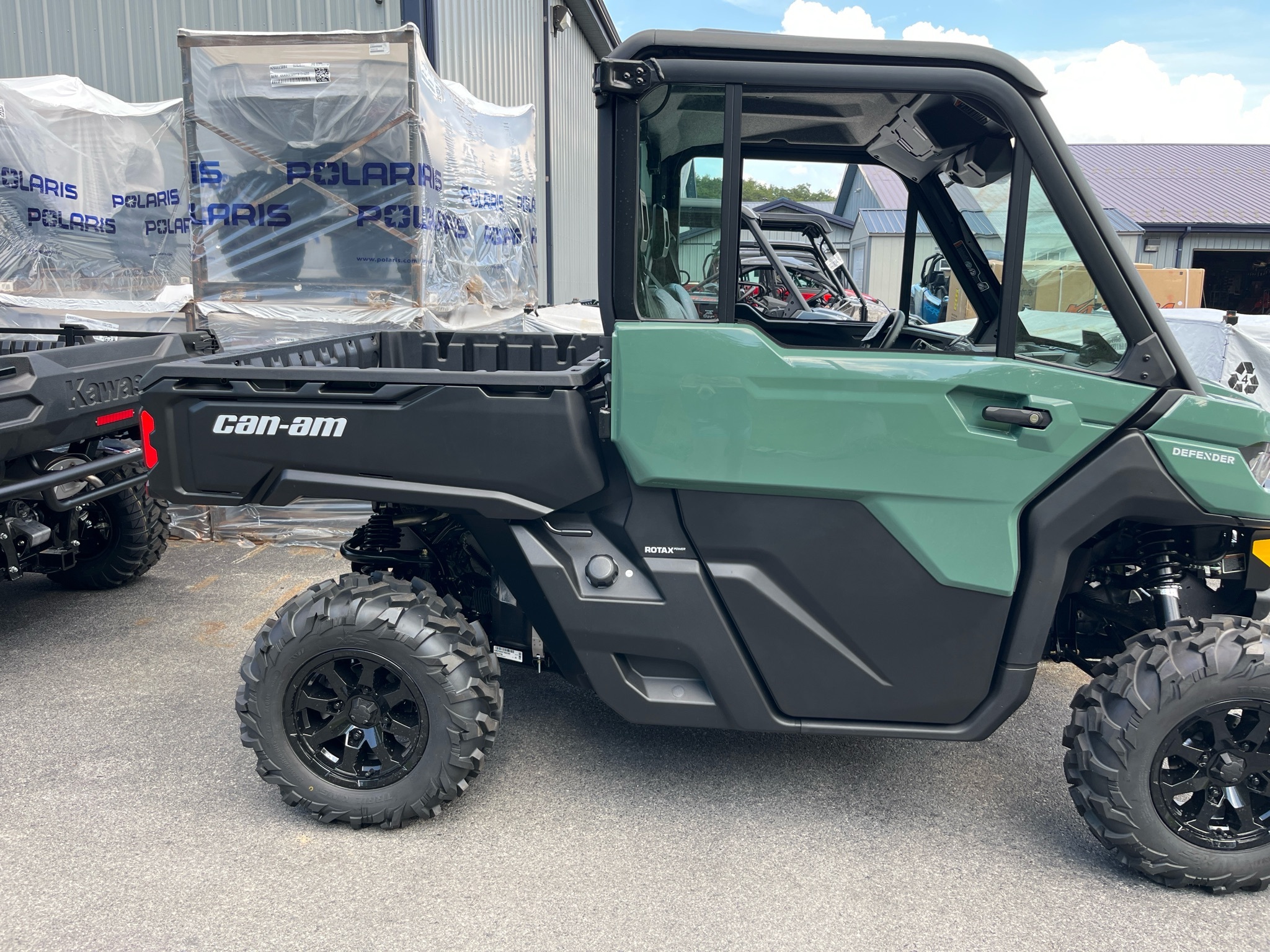 2026 Can-Am Defender DPS CAB HD10 in berkeley springs WV