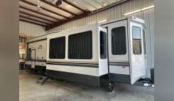 2021 Forest River CEDAR CREEK COTTAGE 40CDL RV