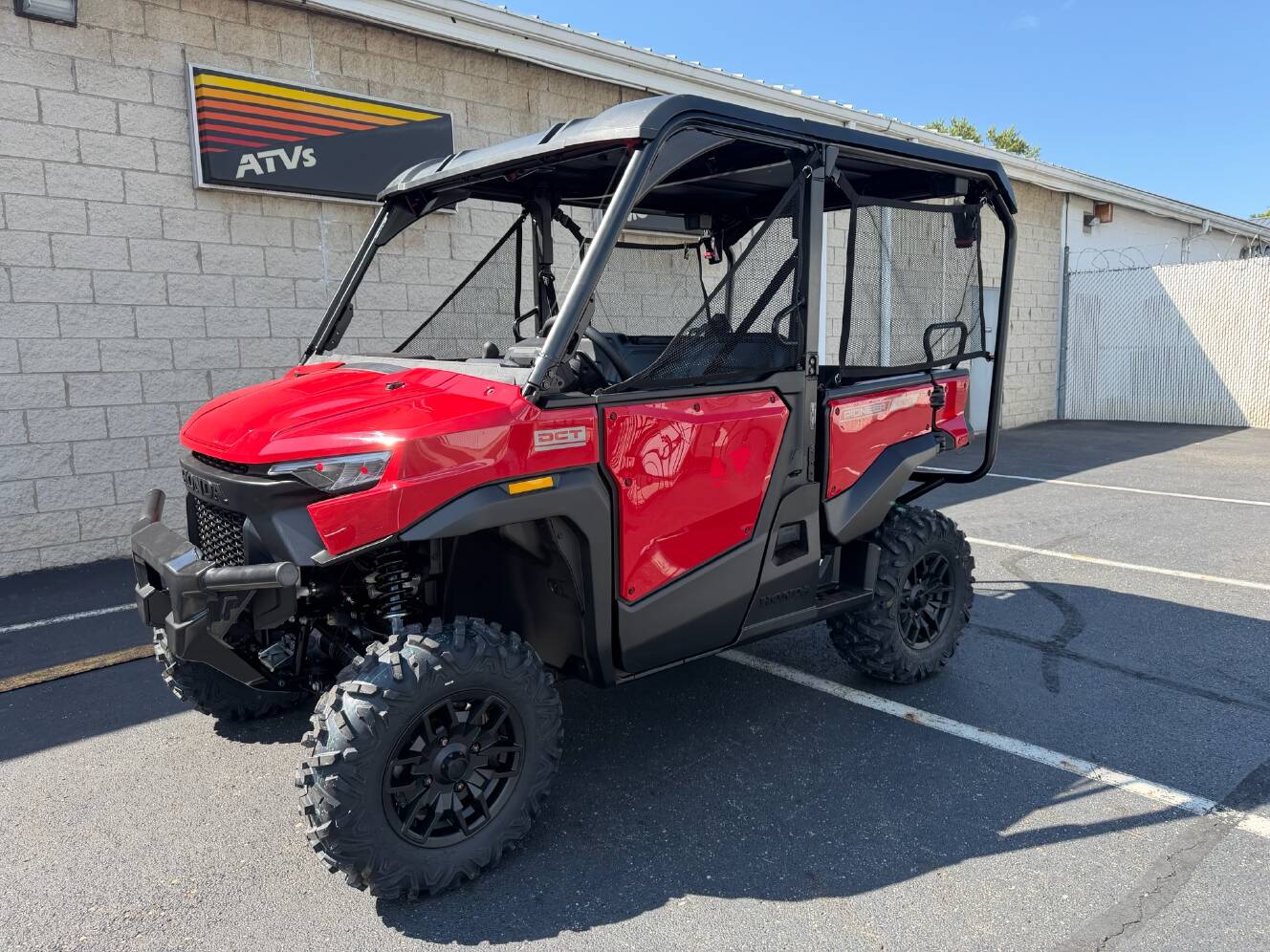 A photo of this 2026 Honda Pioneer 1000-5 Deluxe