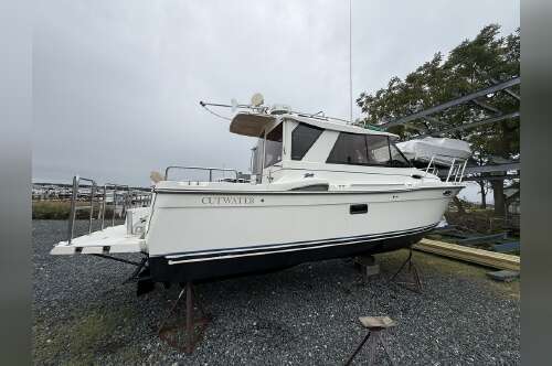 2016 Cutwater Boats C-26 Luxury Edition in essex MD