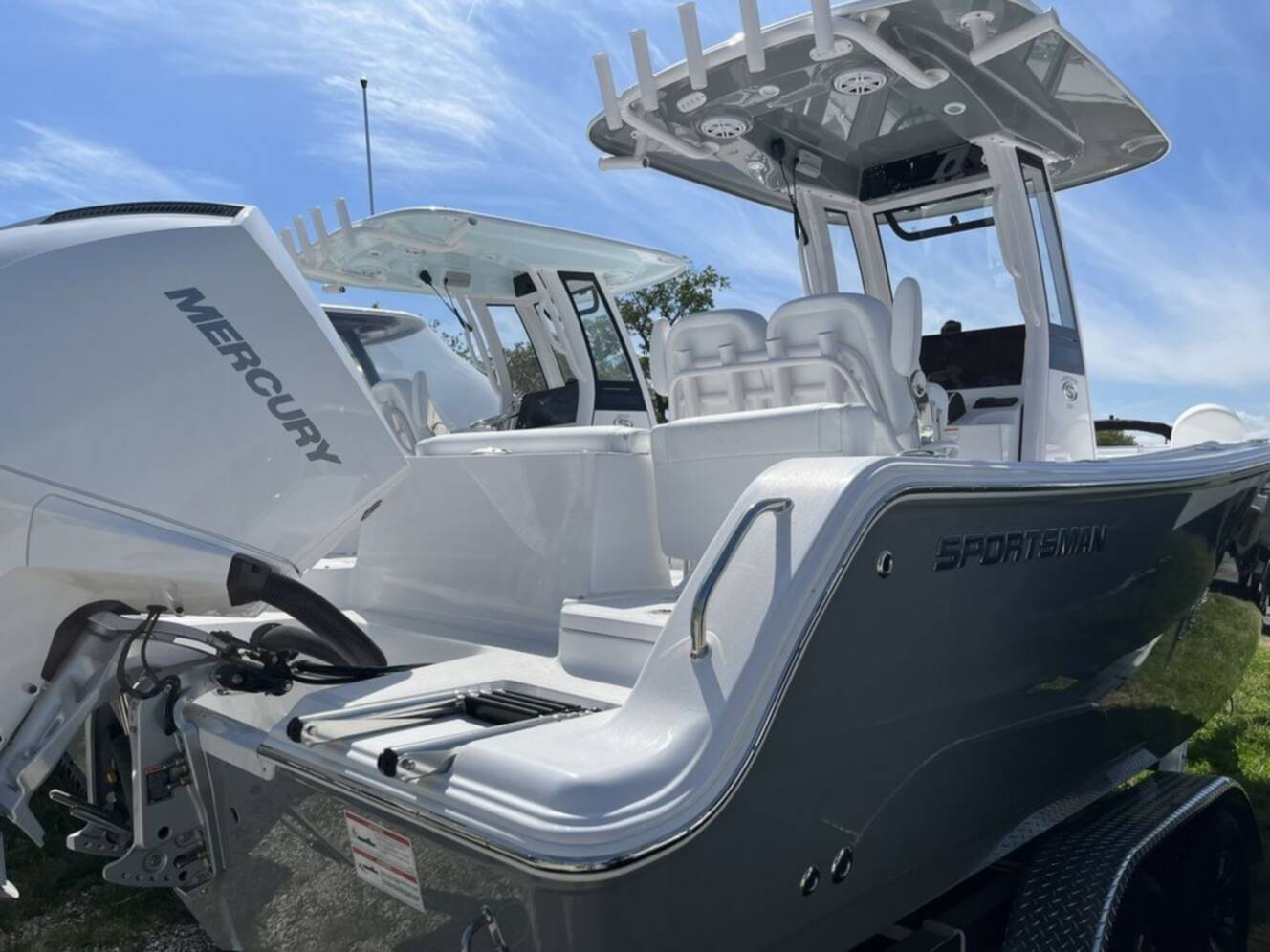 A photo of this 2026 Sportsman Heritage 231