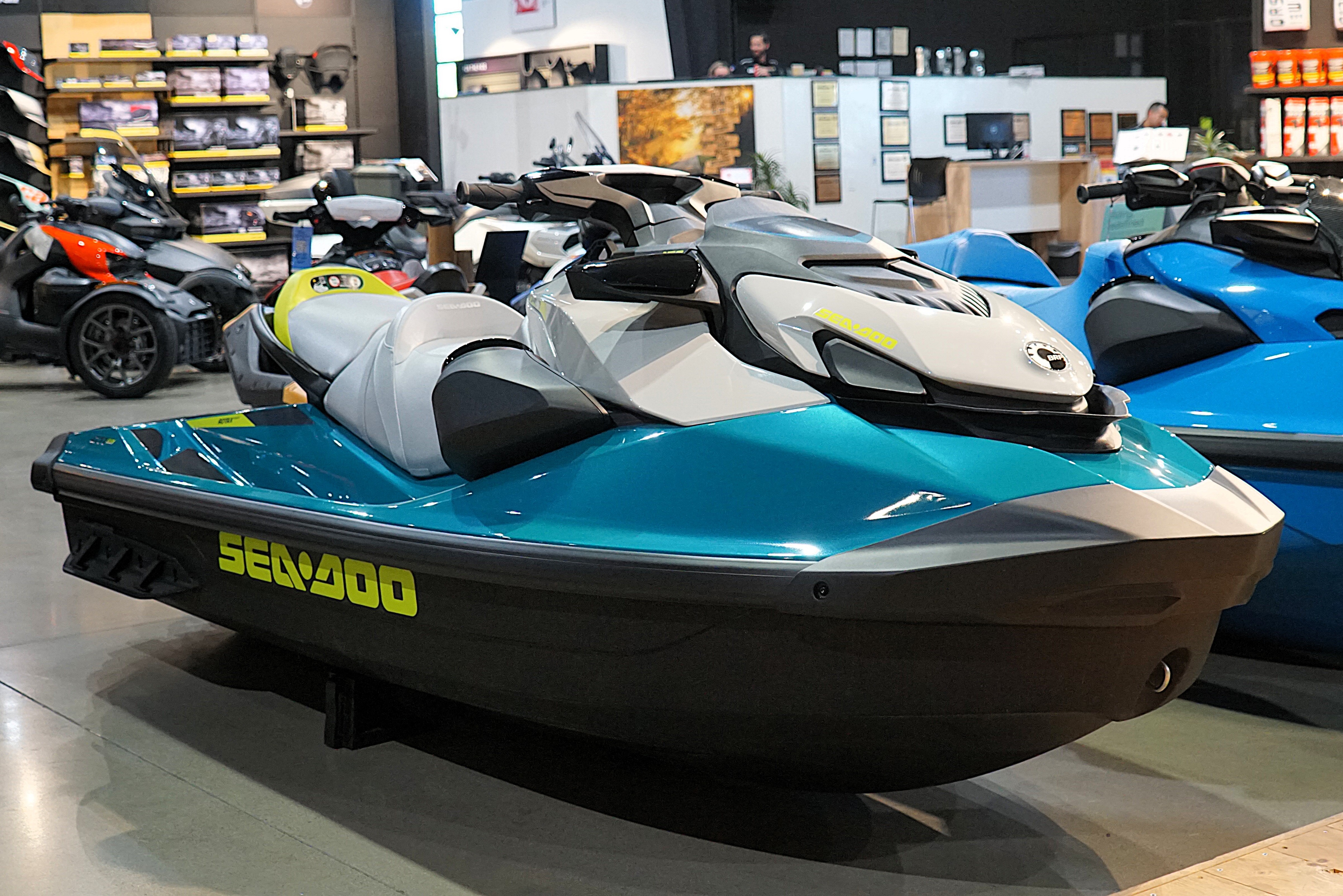 2026 Sea-Doo GTI SE 170 + Tech Package, Audio, iDF, iBR SE 170 TECH PACKAGE WITH AUDIO IDF AND IBR in elk grove CA