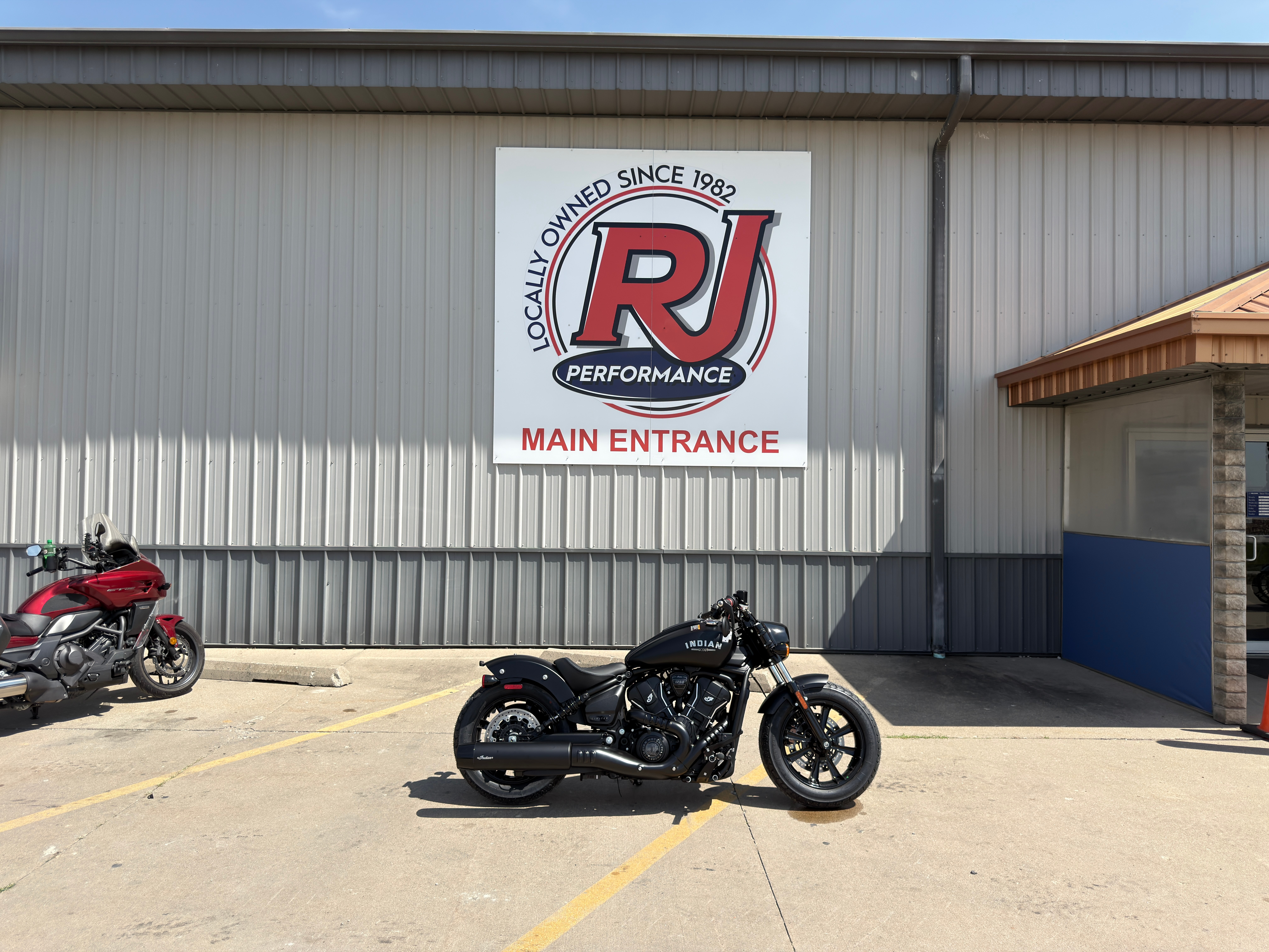 2026 Indian Motorcycle Scout® Bobber Limited +Tech LIMITED + TECH in Ottumwa, IA