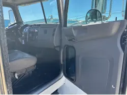 2013 PETERBILT 337