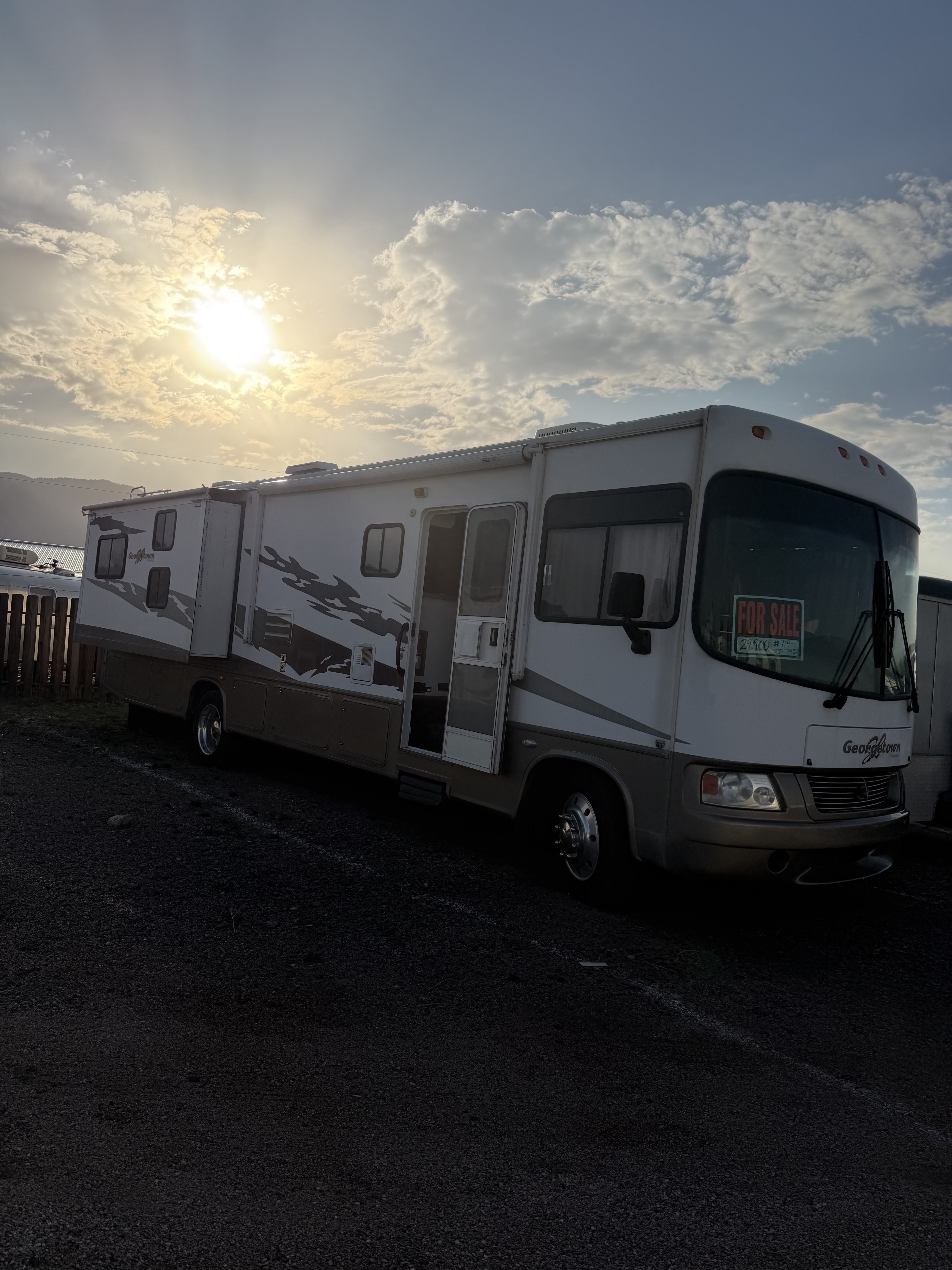 2006 Forest River GEORGETOWN 24W RV
