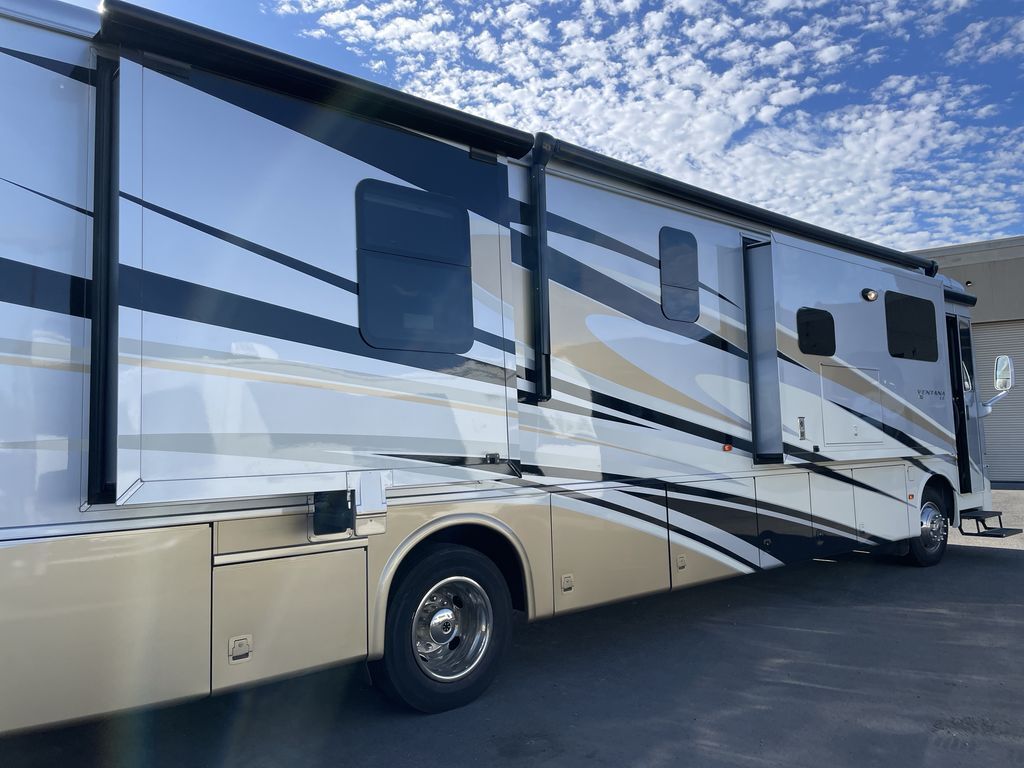2017 Newmar Ventana LE 4044 in manteca CA