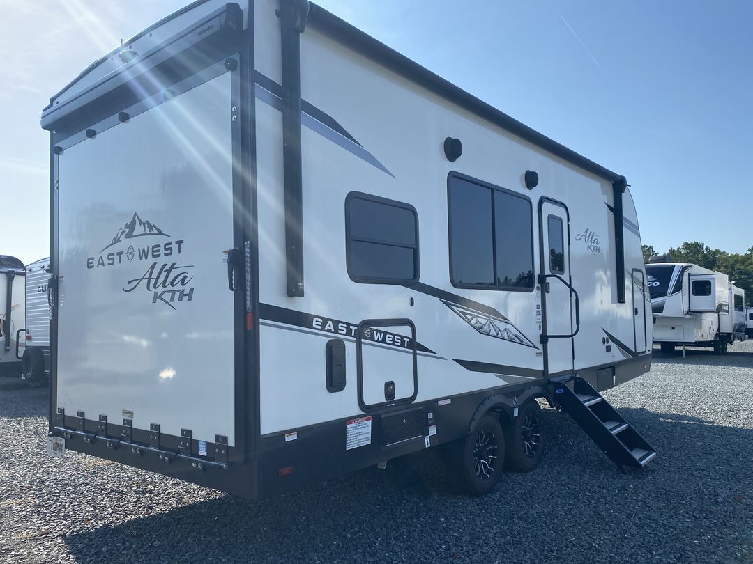 2024 East To West Alta 2400 KTH in st. augustine FL
