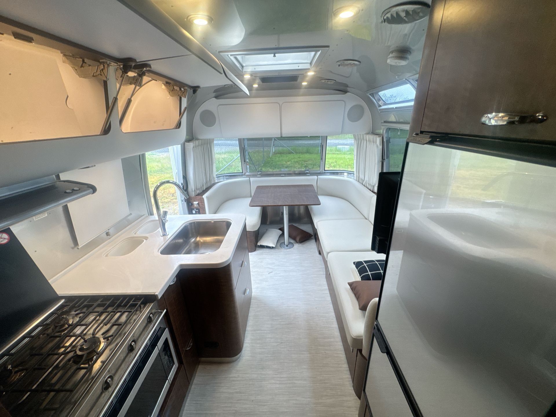 2023 Airstream Globetrotter 25FBT in woodford VA