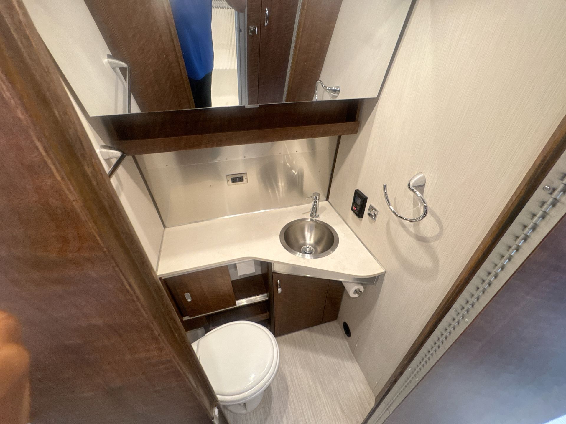 2023 Airstream Globetrotter 25FBT in woodford VA