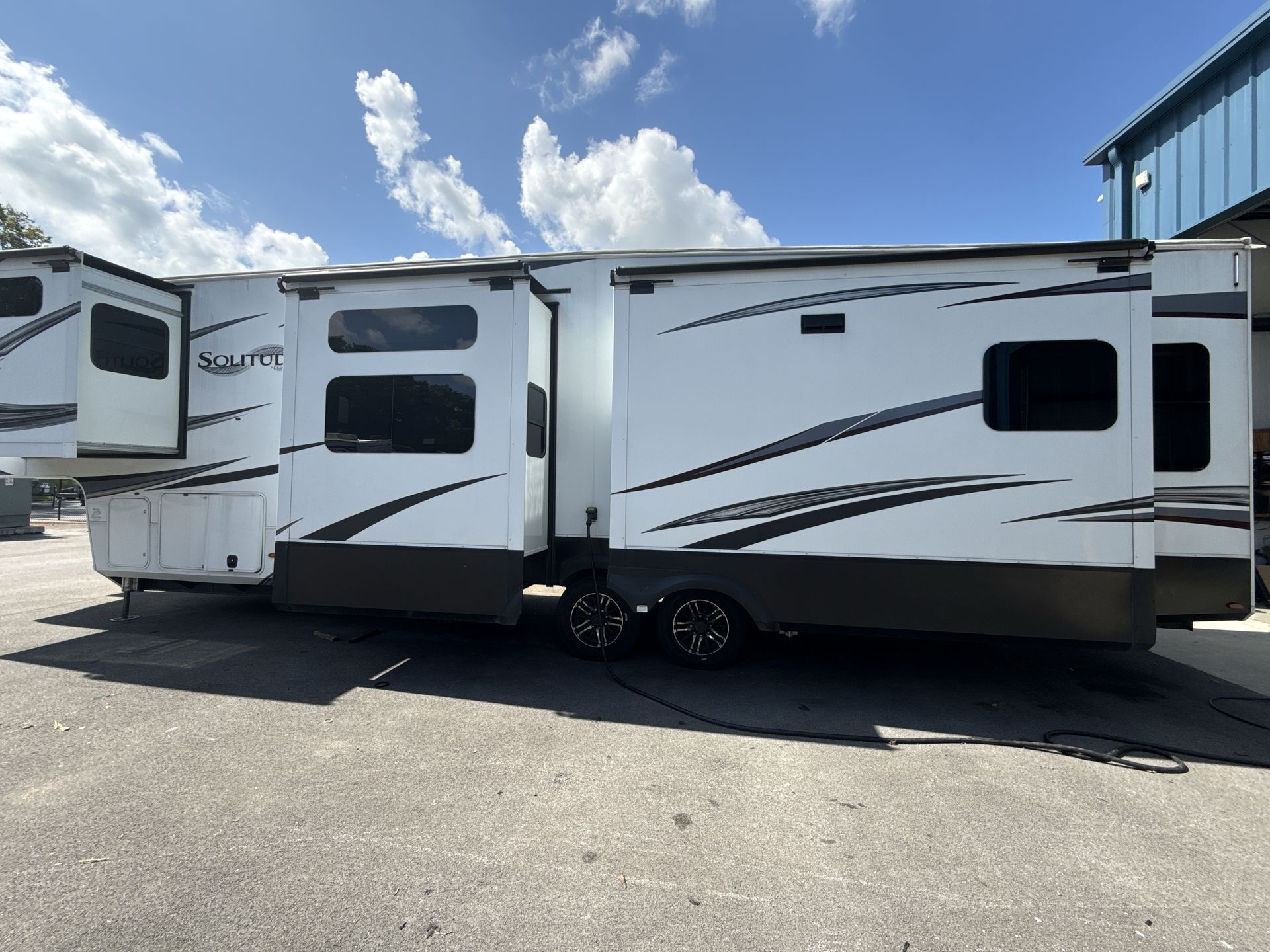 2023 Grand Design Solitude 378MBS in georgetown KY