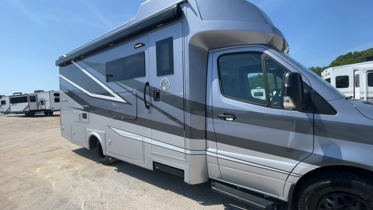 2027 Tiffin Motorhomes Wayfarer 25RW in longs SC