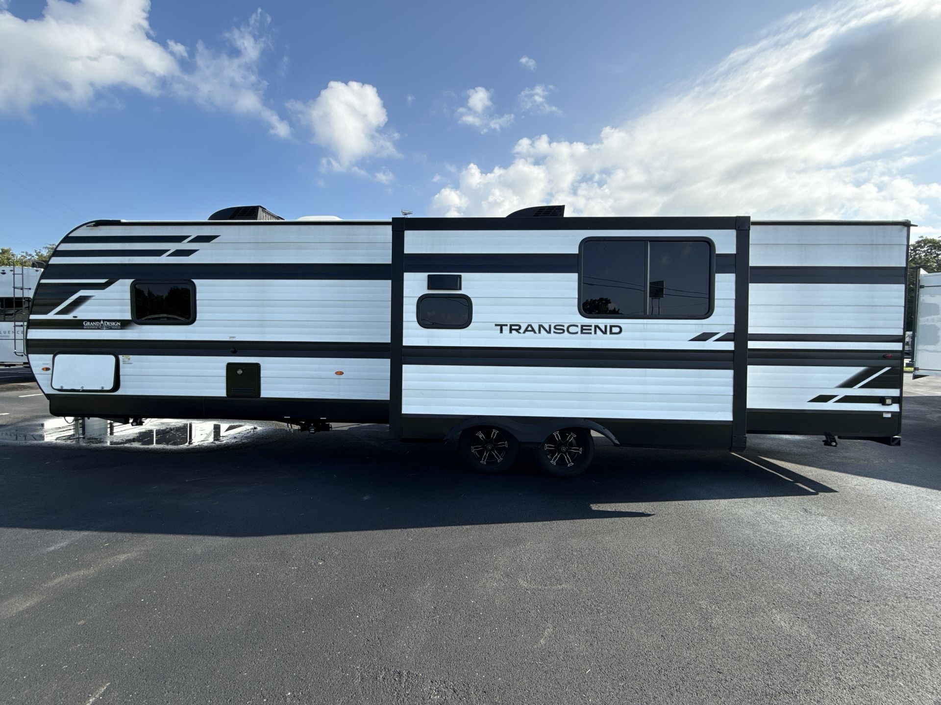 2025 Grand Design Transcend 295QBT in georgetown KY