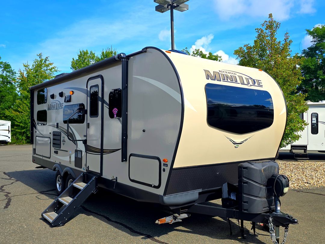 2021 Forest River Rockwood Mini Lite 2509S in latham NY