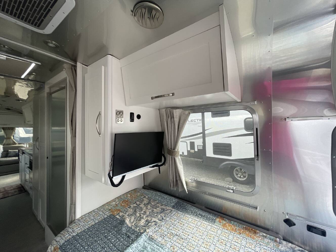 A photo of this 2025 Airstream Classic 30RBT