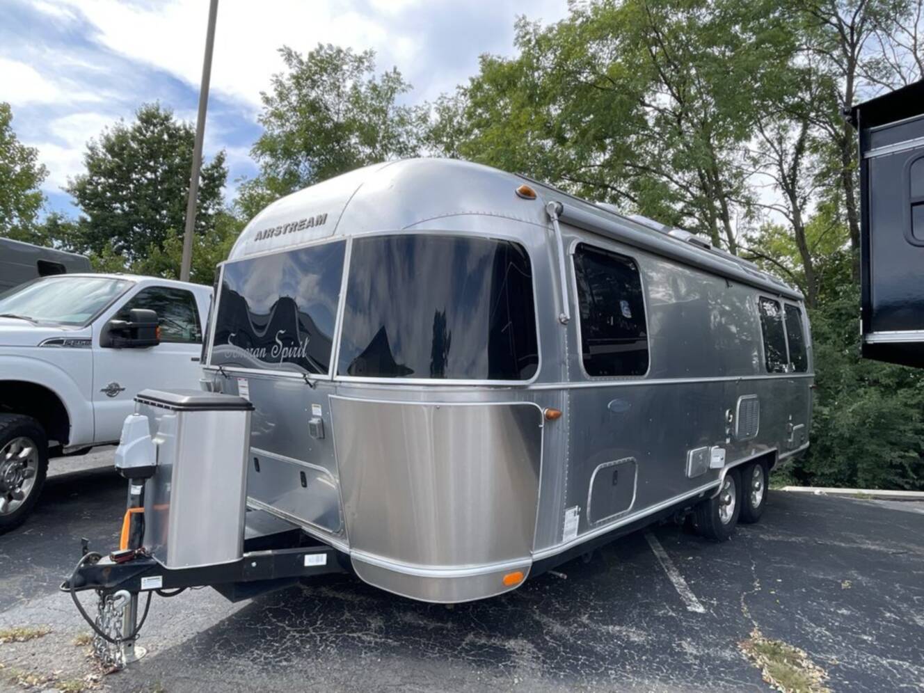 A photo of this 2019 Airstream Flying Cloud 25FB