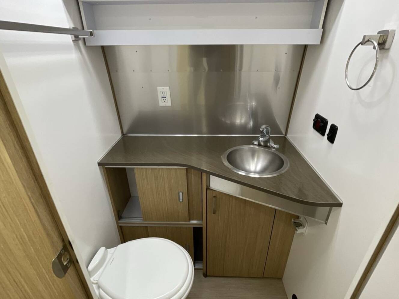 A photo of this 2019 Airstream Flying Cloud 25FB