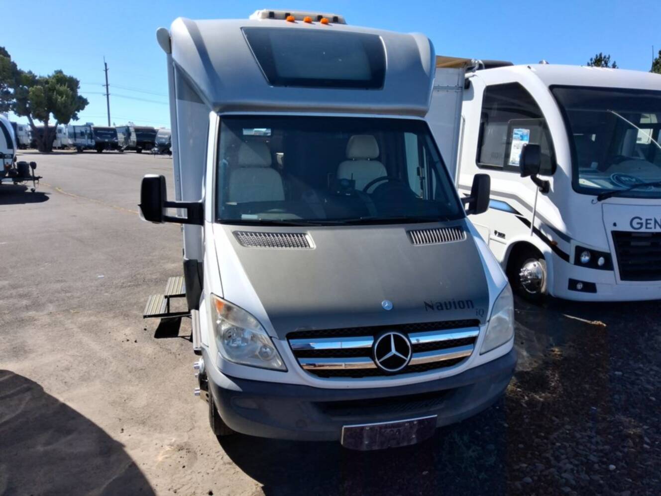 A photo of this 2014 Itasca NAVION 24V