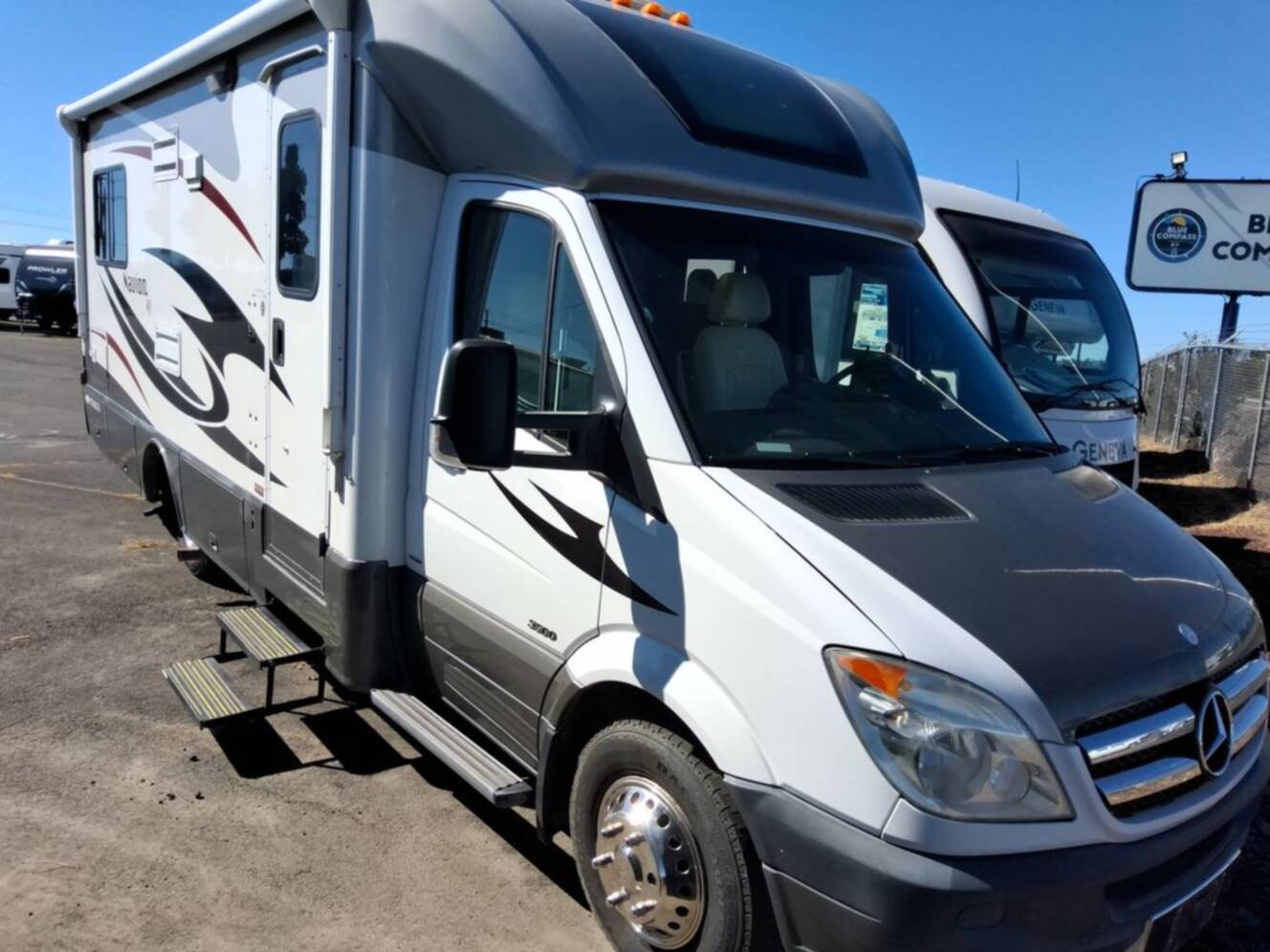 A photo of this 2014 Itasca NAVION 24V