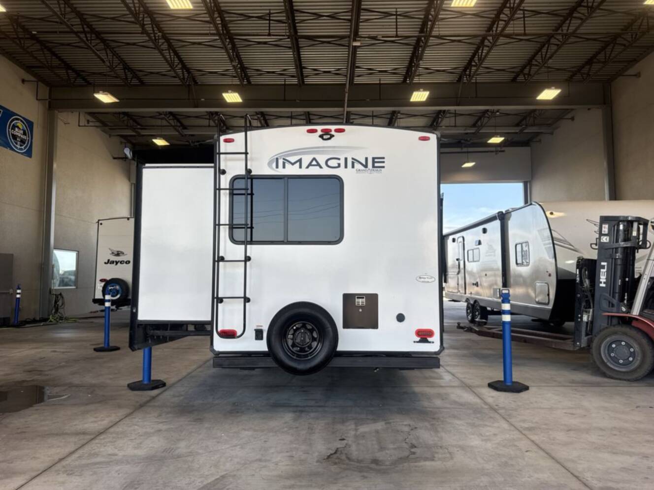 A photo of this 2023 Grand Design Imagine 3250BH