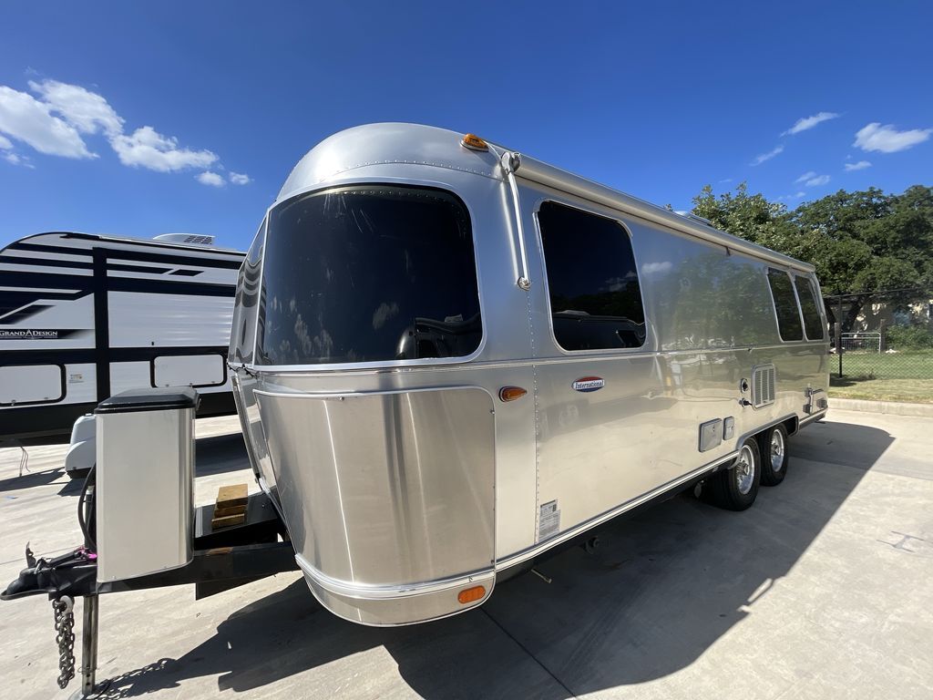 2018 Airstream International 25FBQ in boerne TX