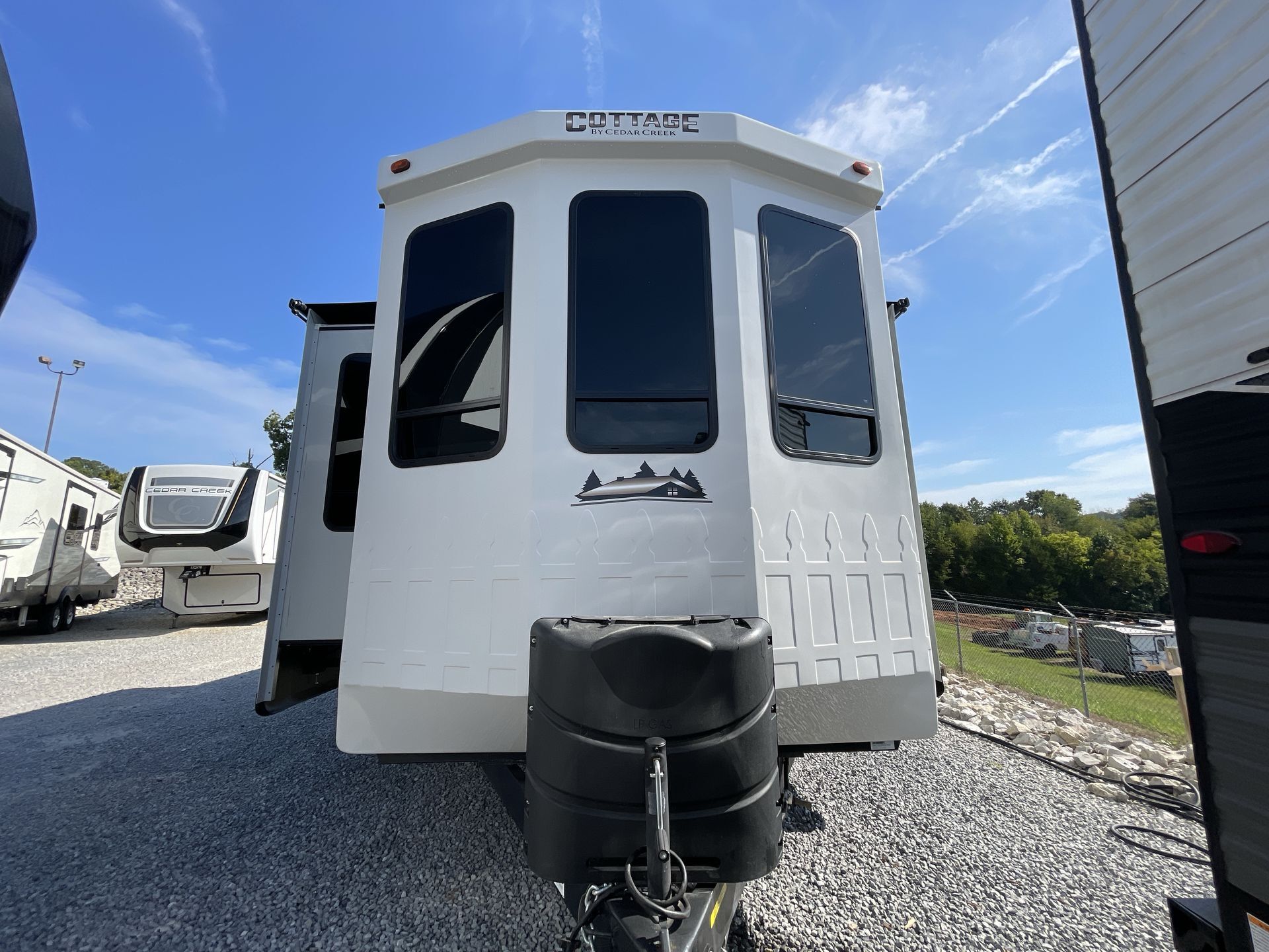 2021 Forest River Cedar Creek Cottage 40CCK in alcoa TN