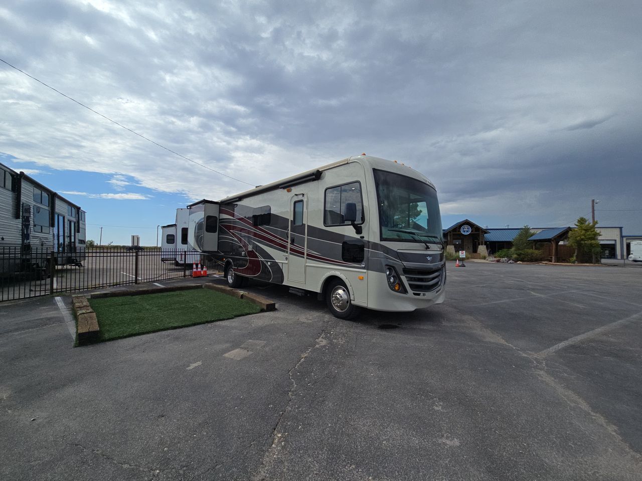 2018 Fleetwood Flair 31W in norman OK