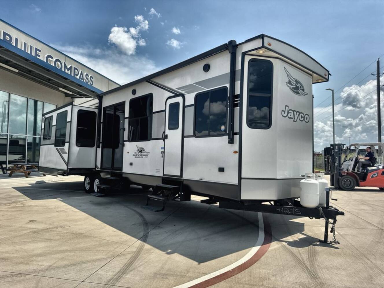 A photo of this 2025 Jayco Jay Flight Bungalow 40RLTS