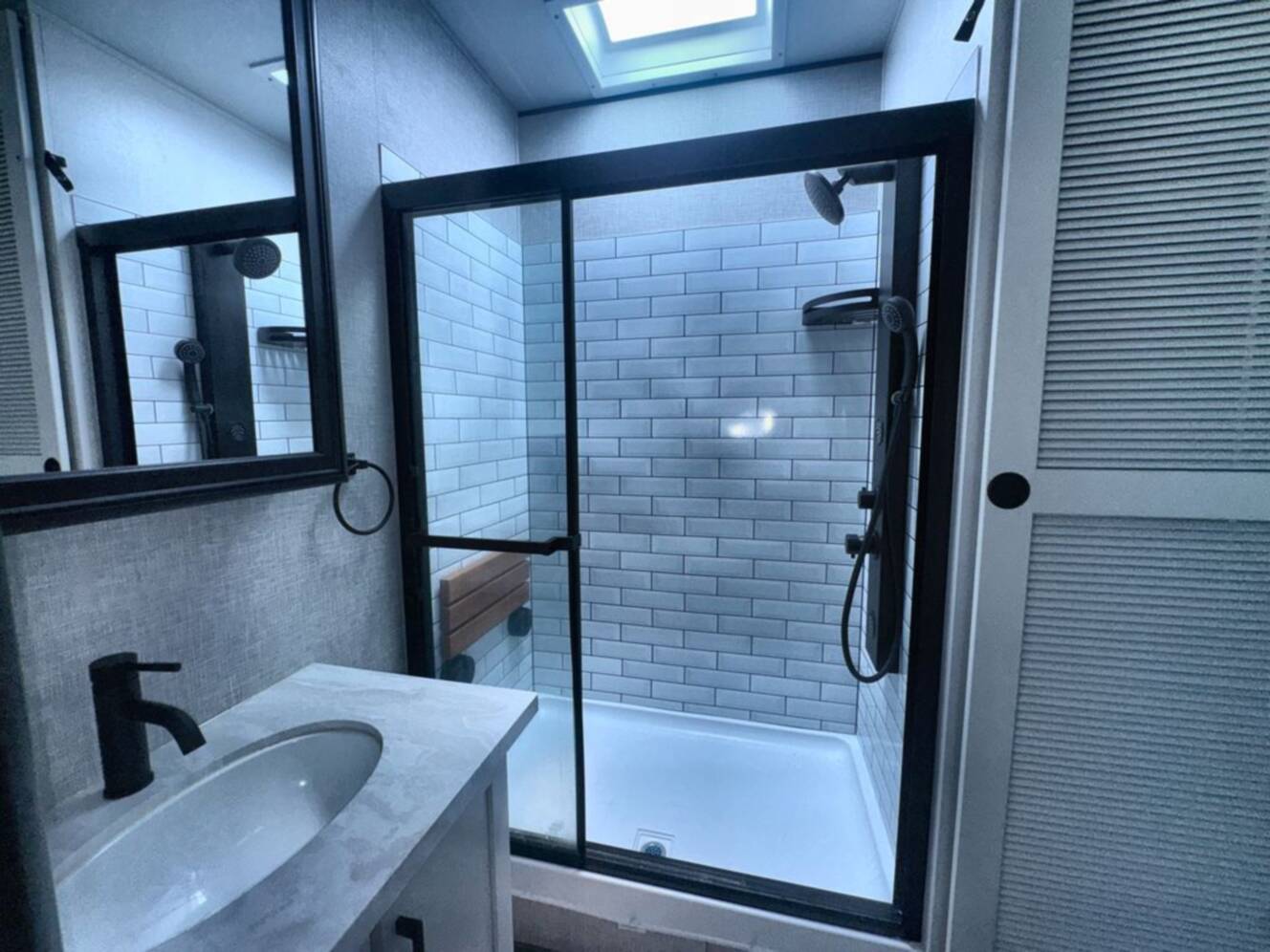 A photo of this 2025 Jayco Jay Flight Bungalow 40RLTS