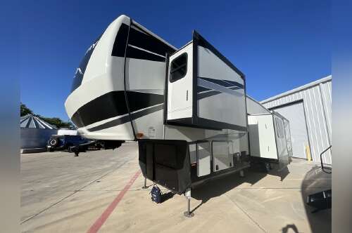 2022 Heartland Big Country 3851MO in boerne TX
