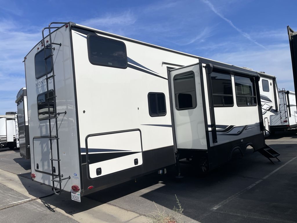 2024 Keystone Montana High Country 351BH in manteca CA
