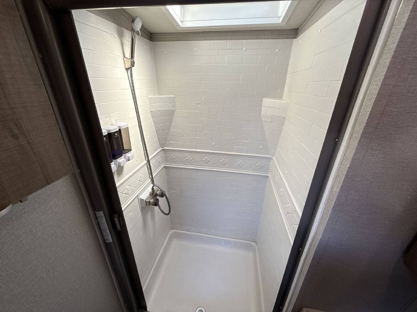 A photo of this 2020 Grand Design Imagine 2450RL