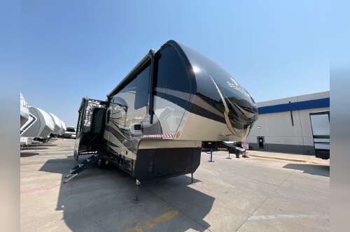 2019 Vanleigh Rv Beacon 34RLB in wheat ridge CO