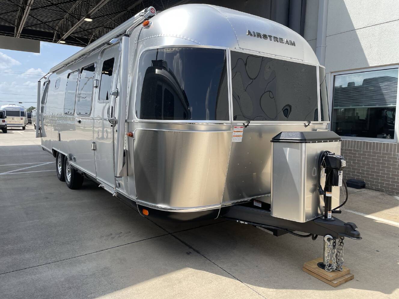 A photo of this 2026 Airstream Classic 28RBQ