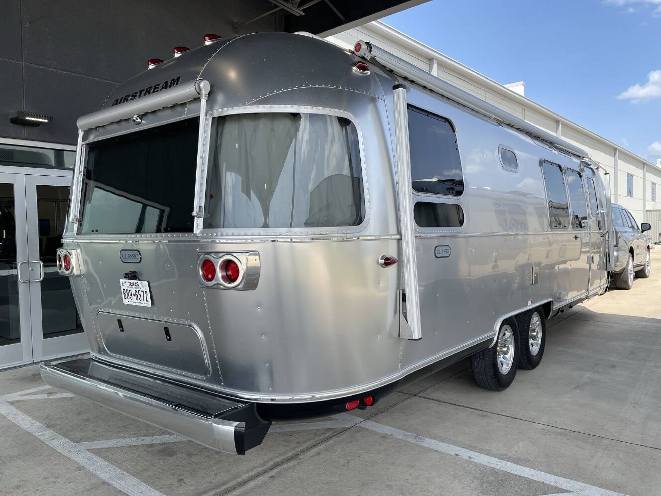 A photo of this 2026 Airstream Classic 28RBQ