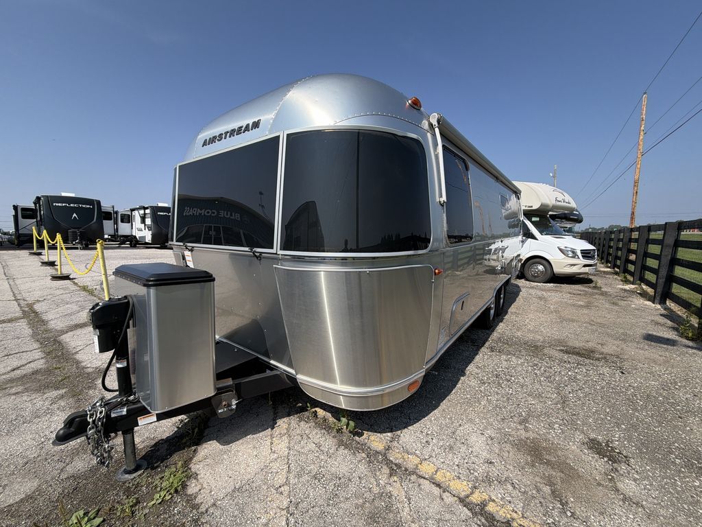 2023 Airstream Flying Cloud 25RBT 25RB TWIN in delaware OH