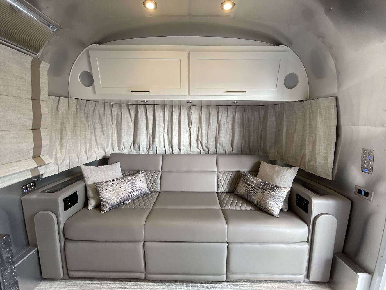 A photo of this 2026 Airstream Classic 28RBQ